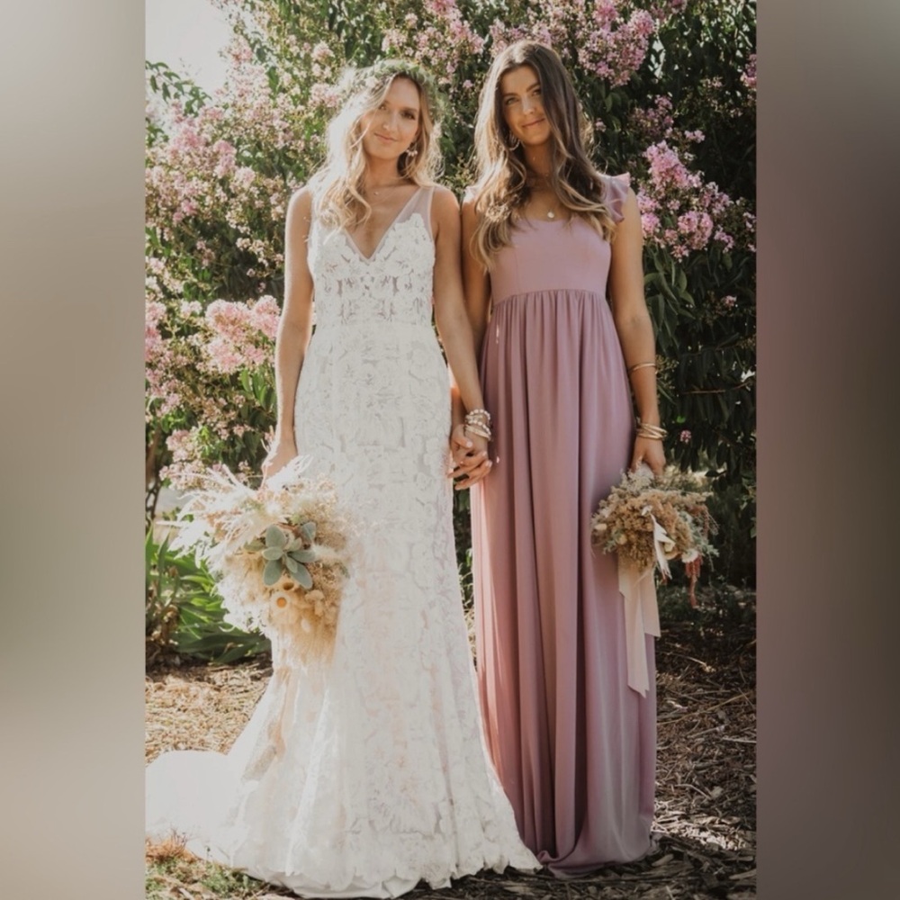 Show Me Your Mumu June Maxi Bridesmaid Dress in Antique‎ Rose Chiffon M $198

27